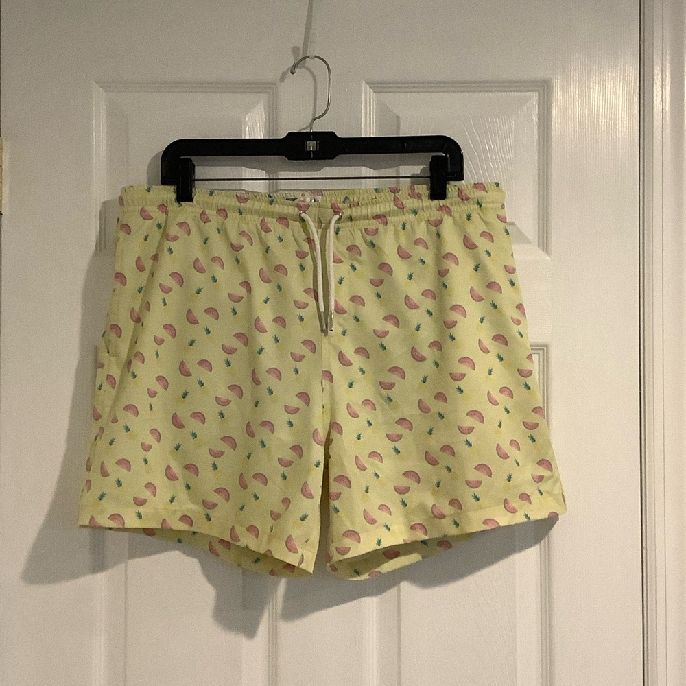 BERMIES Mens Yellow Pineapple/Watermelon Beach Pool Resortwear Swimsuit Trunks L